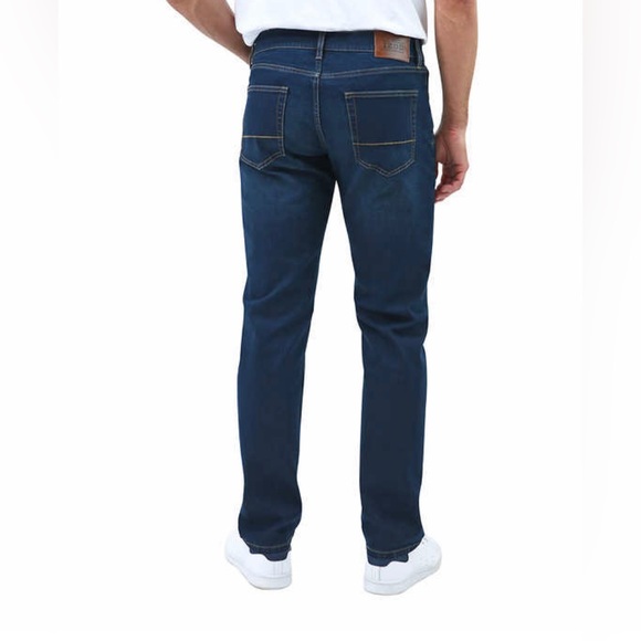 Izod Men’s Jean - Picture 2 of 8